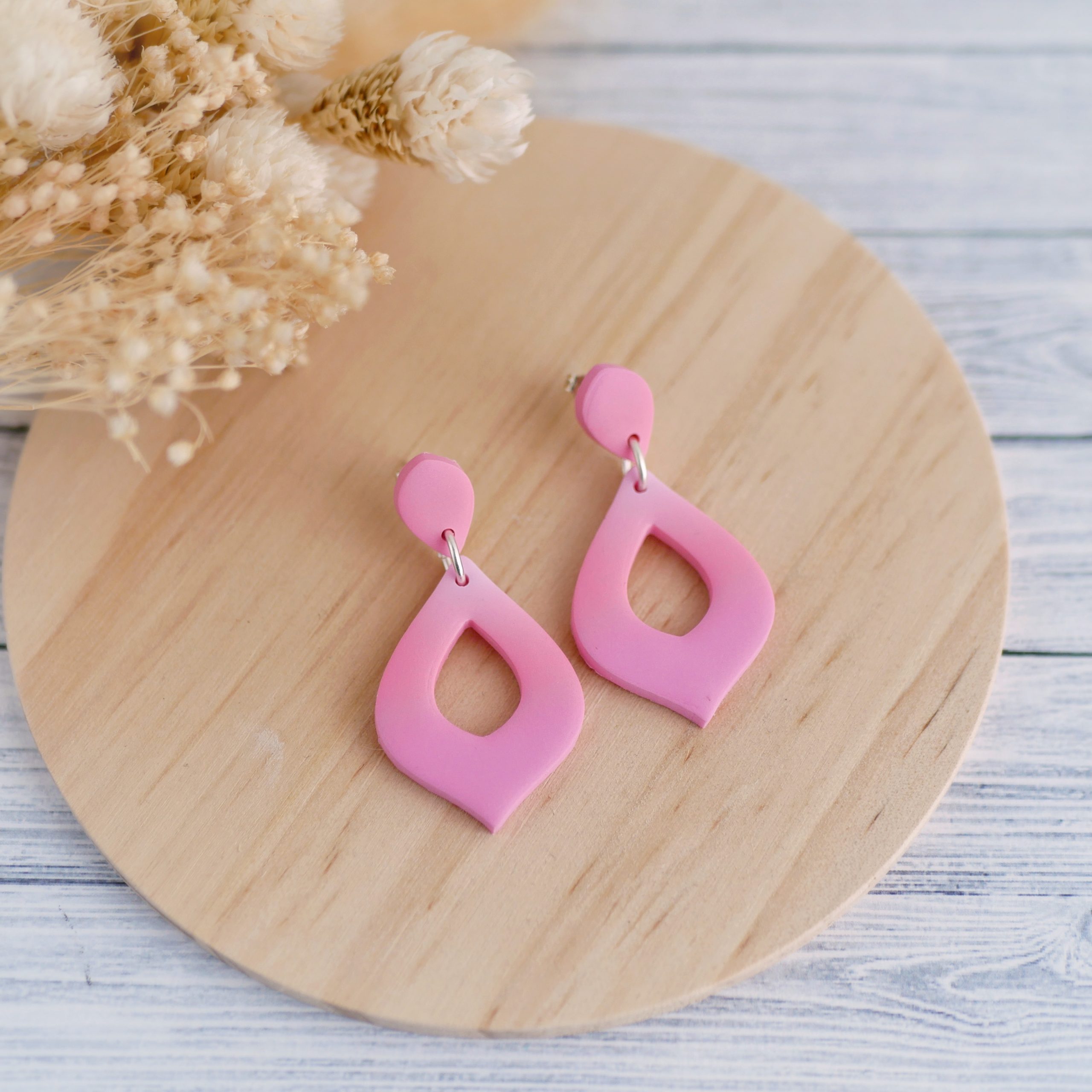 pendientes arcilla polimerica rosas