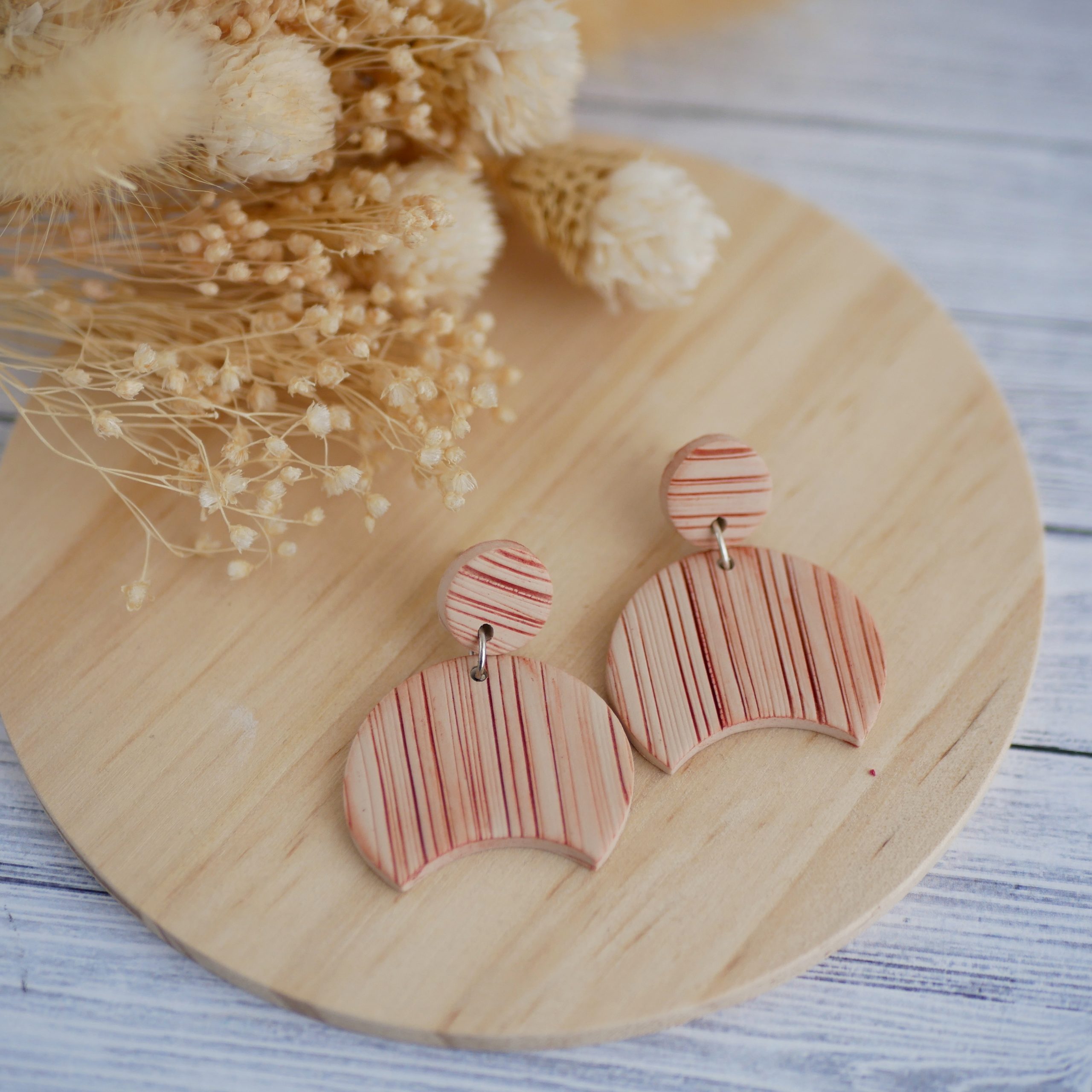 pendientes madera sahara media luna