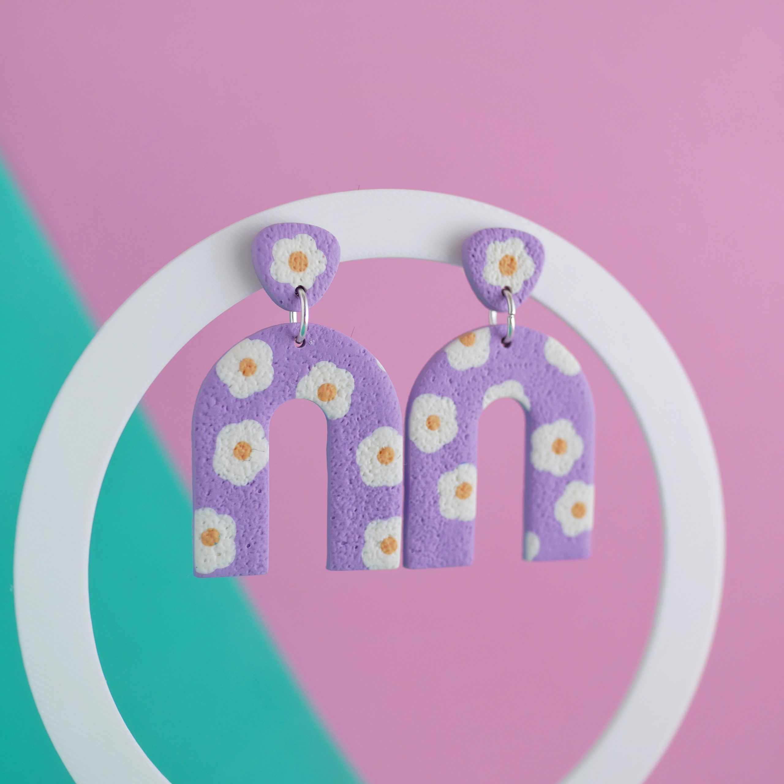 Pendientes ‘Daisy Dreams’ – Lila con flores